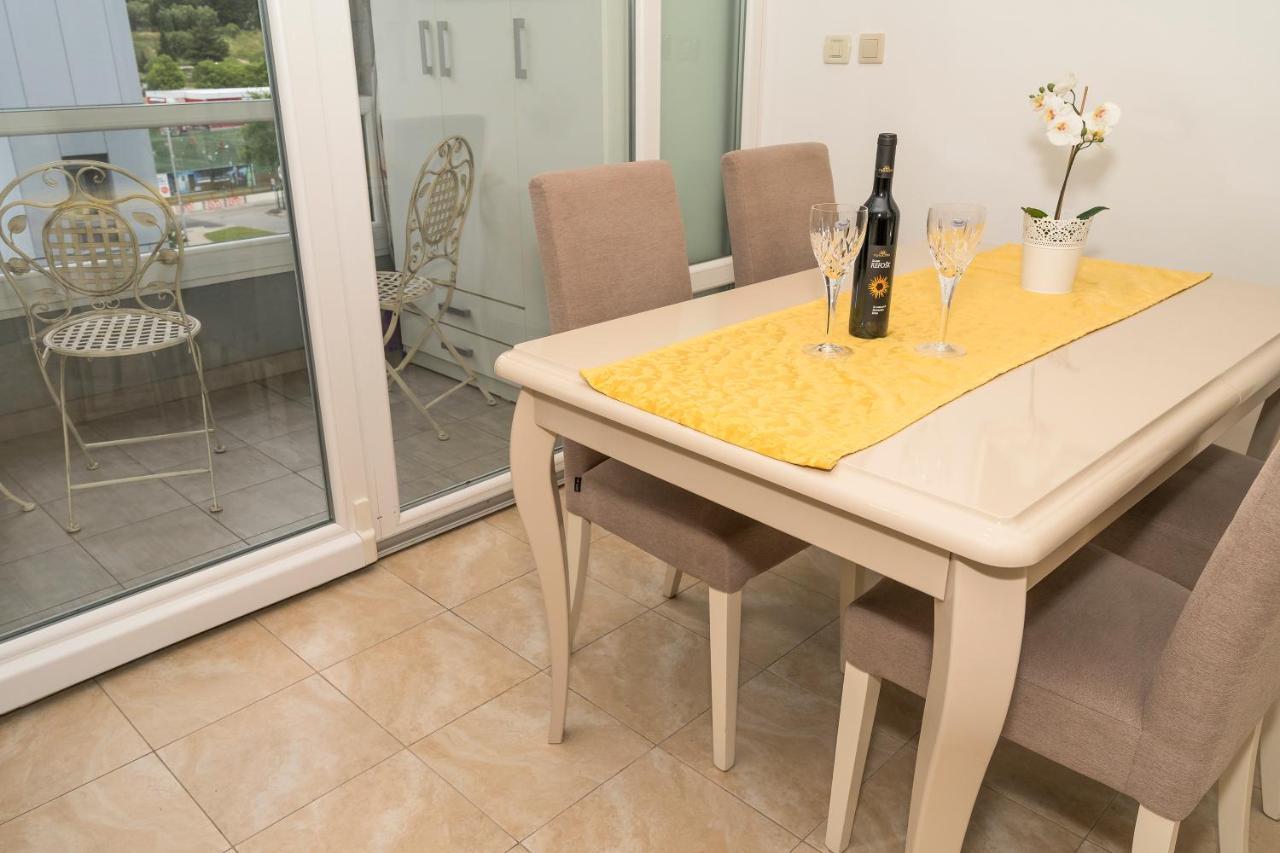 Luxury 1 Bedroom App Center&Balcony Free Parking Split Exterior foto